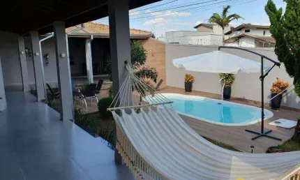 Casa com 3 dormitórios, sendo 3 suítes,  à venda, 206 m² por R$ 970.000 - Jardim Maria Helena - Nova Odessa/SP