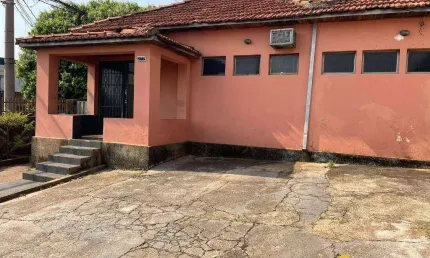 Apartamento com 3 dormitórios para alugar, 180 m² por R$ 3.000/mês - Vila Cordenonsi - Americana/SP