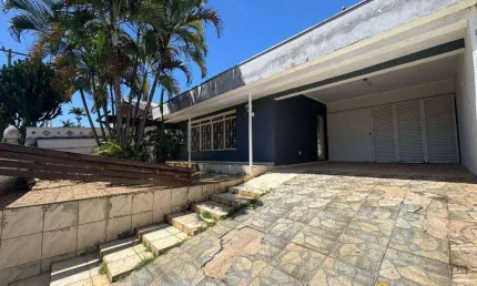 Casa com 4 dormitórios para alugar, 318 m² por R$ 3.500/mês - Chácara Machadinho II - Americana/SP