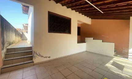 Casa com 3 dormitórios para alugar, 100 m² por R$ 1.70A localização privilegiada desta casa permite fácil acess0/mês - Parque Liberdade - Americana/SP