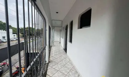 Salão comercial com 2 apartamentos residencial sobreloja, e uma casa nos fundos -  com 322,10 m² de área útil   jardim cândido bertini, santa bárbara