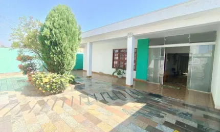 Casa com 5 dormitórios para alugar, 159 m² por R$ 3.500/mês - Cariobinha - Americana/SP