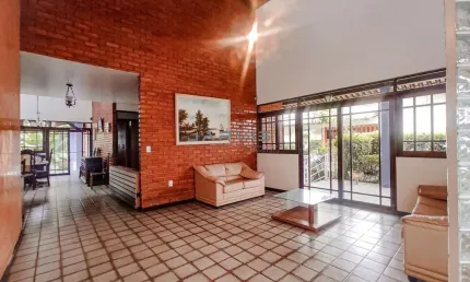 Vendo casa em condomínio fechado de 382m² com 3 suítes - Aldebaran Beta
