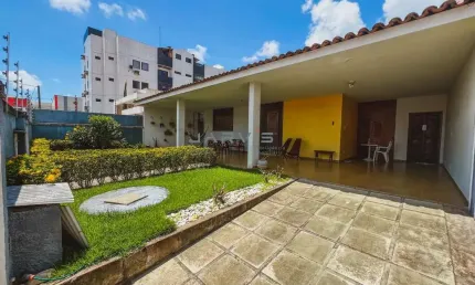 Vendo casa de 255m² em rua pública com 3 quartos - Gruta de Lourdes