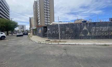 Oportunidade de Montar sua empresa na Jatiuca. Casa com potencial comercial - R$