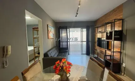Quarto/sala mobiliado a 2 quadras da praia de Ponta Verde por apenas R$ 499mil