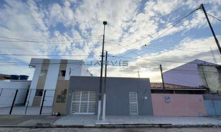 Casa com 3/4  à venda no bairro do Santo Eduardo - R$790.000,00
