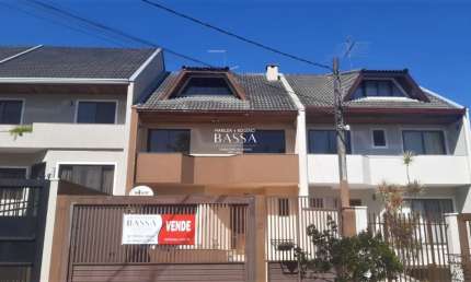 Sobrado Triplex - Bairro Jardim Aristocrata - São José dos Pinhais - Pr