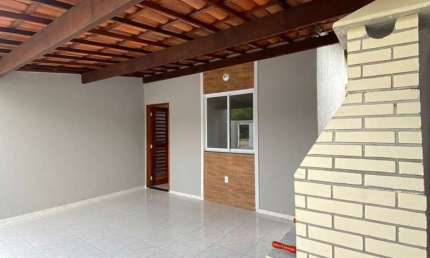 Casa para Venda em Pacatuba, Pavuna, 2 dormitórios, 1 suíte, 2 banheiros, 1 vaga