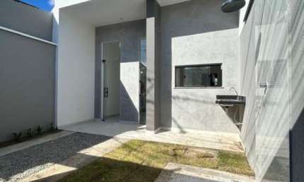 Casa para Venda em Maracanaú, Menino Jesus de Praga, 3 dormitórios, 2 suítes, 3 banheiros, 1 vaga