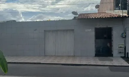 Casa para Venda em Fortaleza, Conjunto Prefeito Jose Walter, 3 dormitórios, 1 suíte, 2 banheiros, 2 vagas