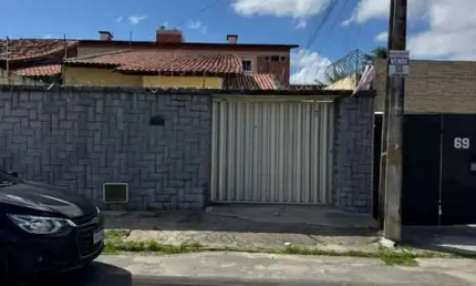 Casa para Venda em Fortaleza, Itaperi, 3 dormitórios, 1 suíte, 3 banheiros, 4 vagas
