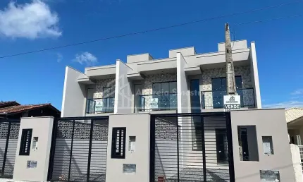 Casa com 3 quartos à venda na rua papanduva 60, praia grande, são francisco do sul, 110 m2 por r$ 518.900