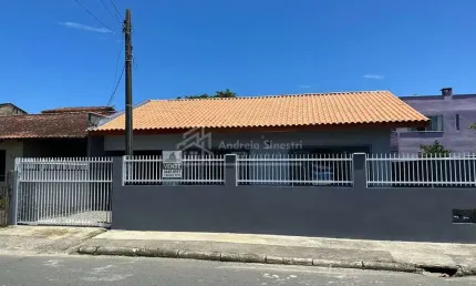 Casa com 3 quartos à venda na Rua Pedras Grandes 39, Ubatuba, São Francisco do Sul