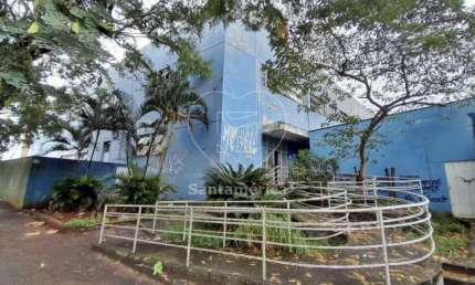 Barracão para alugar na região Oeste de Londrina com 4 salas amplas