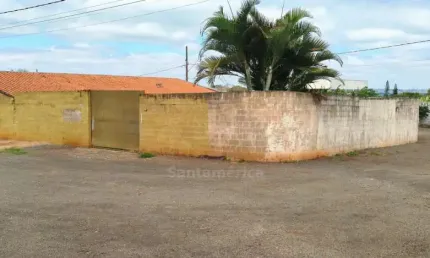 Chácara à venda na Warta com 2 piscinas e 2 banheiros