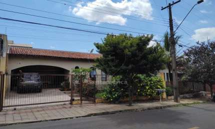 Casa para locação e venda com 3 quartos sendo 1 suíte no Bairro Alvorada, em Londrina