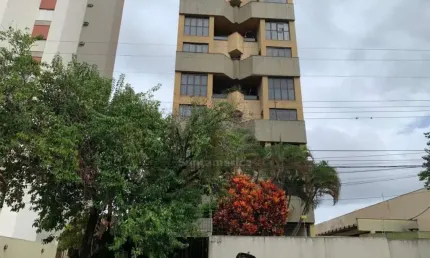 Apartamento duplex à venda no Edifício Saint Simon Residence no Centro de Londrina