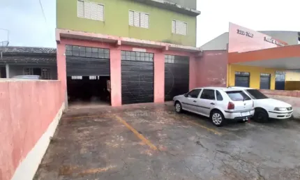 Barracão para Alugar na Região Leste de Londrina com 240m²