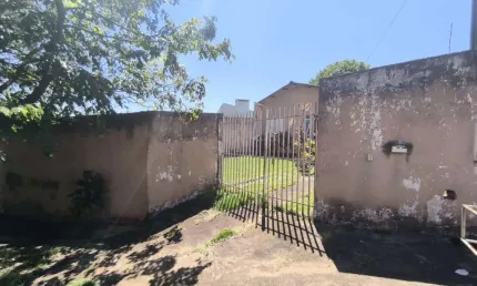 Casa à venda com 2 quartos no Califórnia em Londrina
