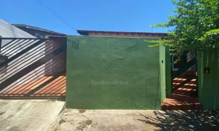 Casa à venda no Jardim Antares na Região Leste de Londrina, com 3 Dormitórios e 4 Vagas