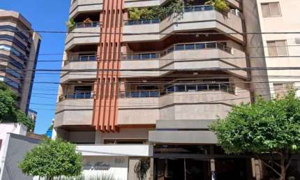 Apartamento à Venda no Edifício Flor da Mata com 3 suítes - Amplo, Central