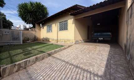 Casa à Venda no Jardim Guanabara - com 3 quartos, sendo 1 suíte