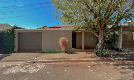 Casa à Venda na região Sul de Londrina - com 3 quartos sendo 1 suíte