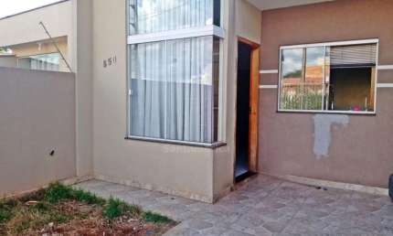 Casa à Venda na Região Norte de Londrina: 3 Dormitórios.