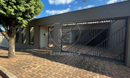 Casa à Venda com 3 Dormitórios, 1 Suíte, Próxima ao Shopping Norte de Londrina