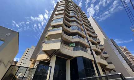 Apartamento à venda no Edifício Mont Blanc com 4 dormitórios (1 suíte) - Centro