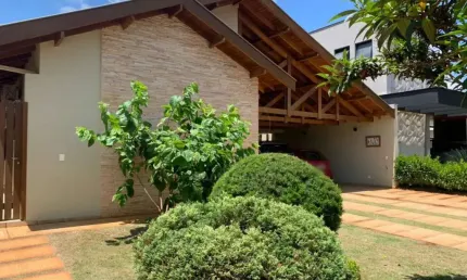 Casa à Venda no Residencial Acácia Imperial, 3 dormitórios e 1 suíte