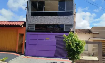 Casa com 3 quartos à venda na Rua Isaura Toledo Silva, Assobradada, --, Parque Residencial Porto Serguro 2, Londrina