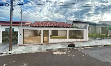Casa 176,96m² à venda na zona Norte, próxima ao Autódromo