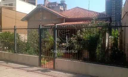 Casa à venda no Centro com 4 dormitórios em Londrina