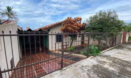 Casa com 3 quartos à venda na Rua Thomaz Pereira Machado, Casa, --, Parigot de Souza 2, Londrina