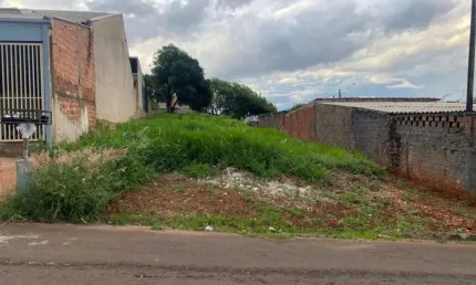 Terreno com 250,74m² á Venda em Londrina na Região Norte.