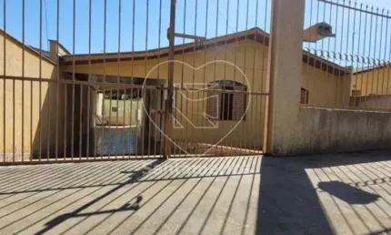 Casa com 3 quartos à venda na Rua Julião de Souza Santana, --, Jardim Maria Celina, Londrina