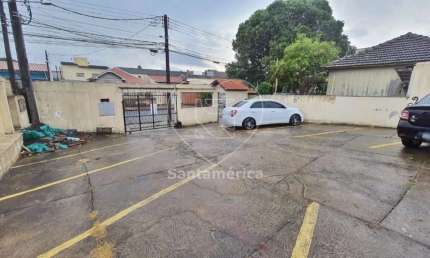 Casa à Venda no bairro Chácaras Pietraróia na Região Central de Londrina