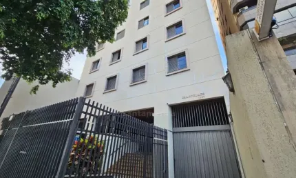 Apartamento à venda no Edifício Chanceller com 3 quartos, sendo 1 suíte no Centro de Londrina