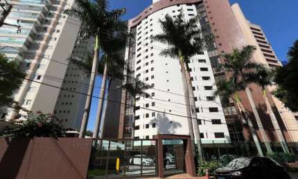 Apartamento com Cobertura para alugar no Edifício Palais Lac D`Or com 4 suítes em Londrina