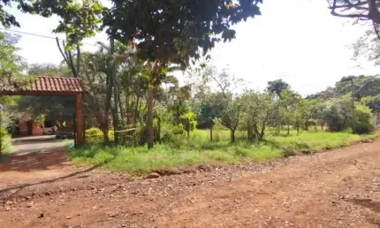 Chácara à Venda com 5.000m² no Parque Dom Pedro I - em Londrina