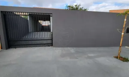 Casa com 2 quartos à Venda, próximo á Avenida Saul Elkind