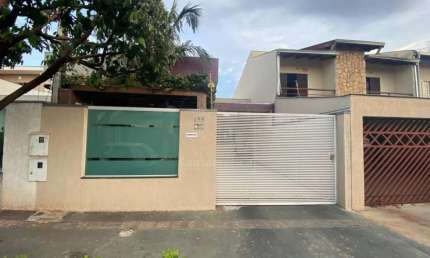 Casa à Venda com 2 quartos e 1 suíte com armários planejados no Jardim Império do Sol na Região Norte