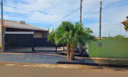 Casa assobradada à venda no Jardim Vale Verde, Zona Leste de Londrina