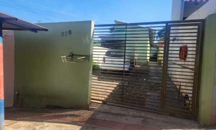 Casa para venda e locação com 3 quartos no Maria Celina, Região Norte de Londrina