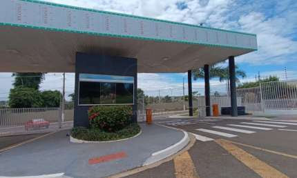 Casa para locação com 3 dormitórios no Condomínio Royal Norte Residence