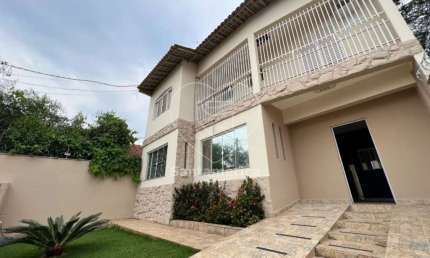 Casa à Venda e Locação com 4 Quartos no Guanabara, Zona Sul de Londrina