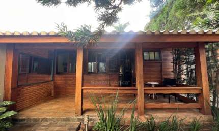 Casa Alto Padrão para alugar e Vender com 2 suítes no Centro de Londrina