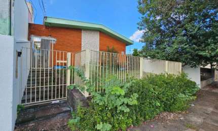 Casa comercial para alugar ou vender no Jardim Petrópolis com 6 quartos na Região Central de Londrina